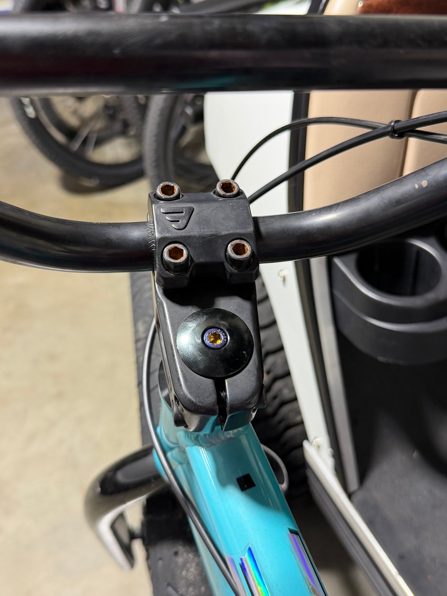 Pedal bike headset bolt