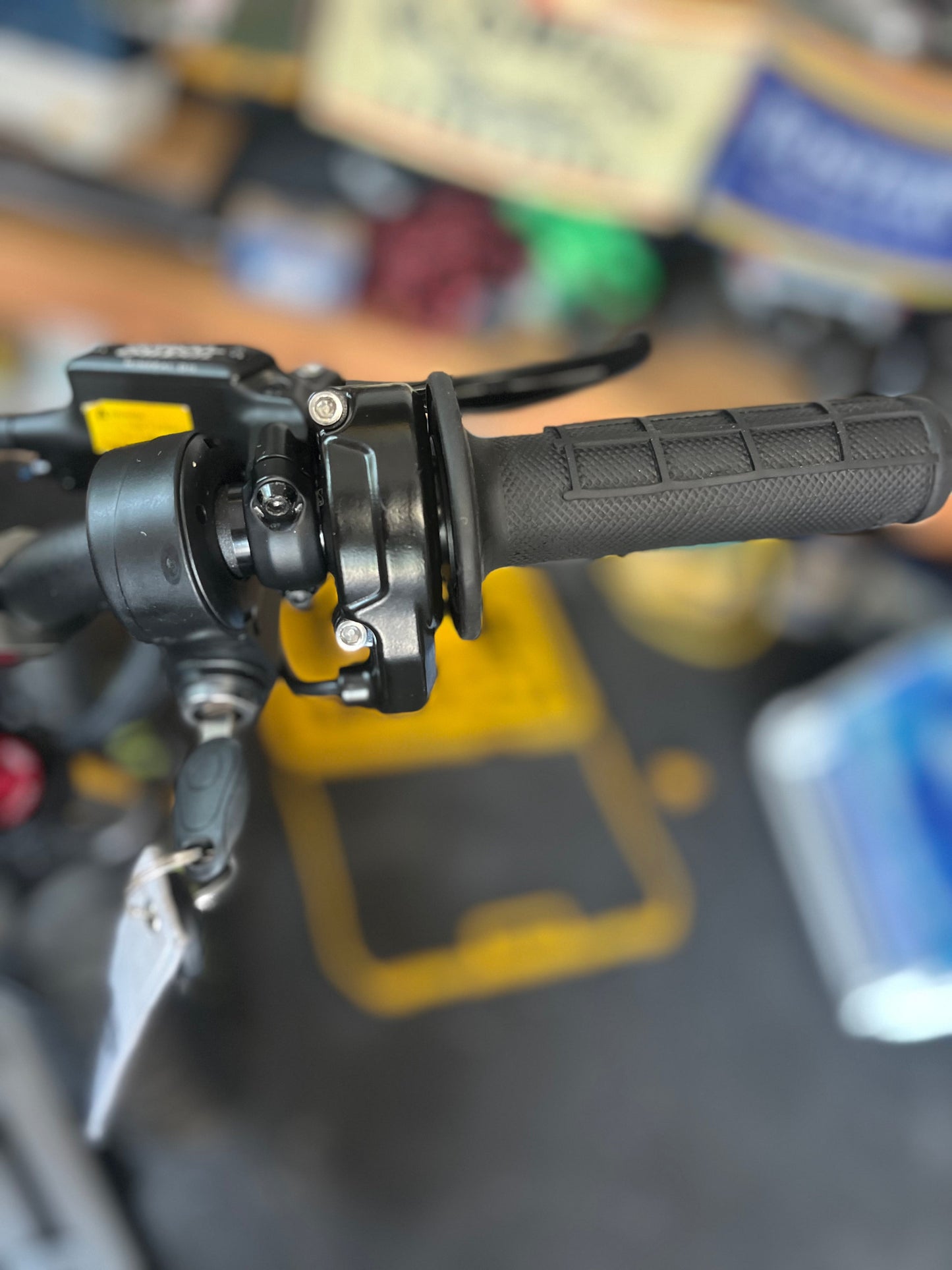 Super73 full twist throttle