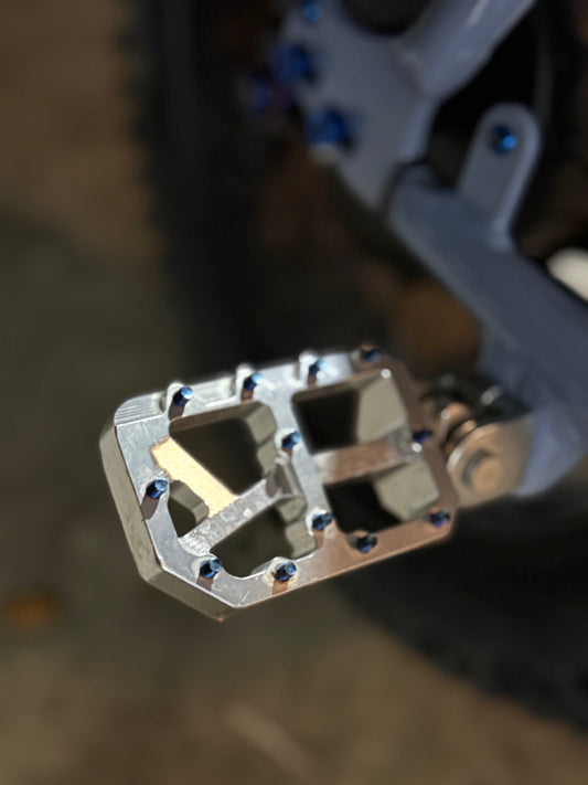 Super73 Rear Moto peg kit (preorder)